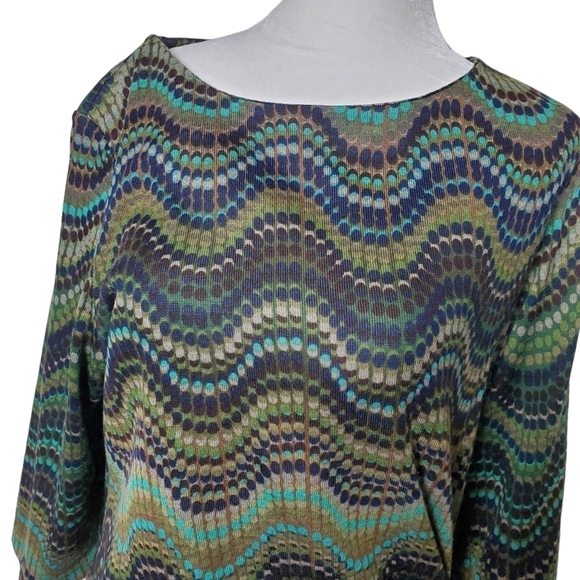 RUCHED Dress with three Quarter Sleeve, Crewneck, Side Tie, Bubble Wave Pattern - Picture 5 of 10